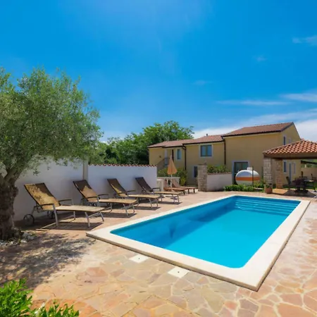 Pied-a-terre-2 By Interhome